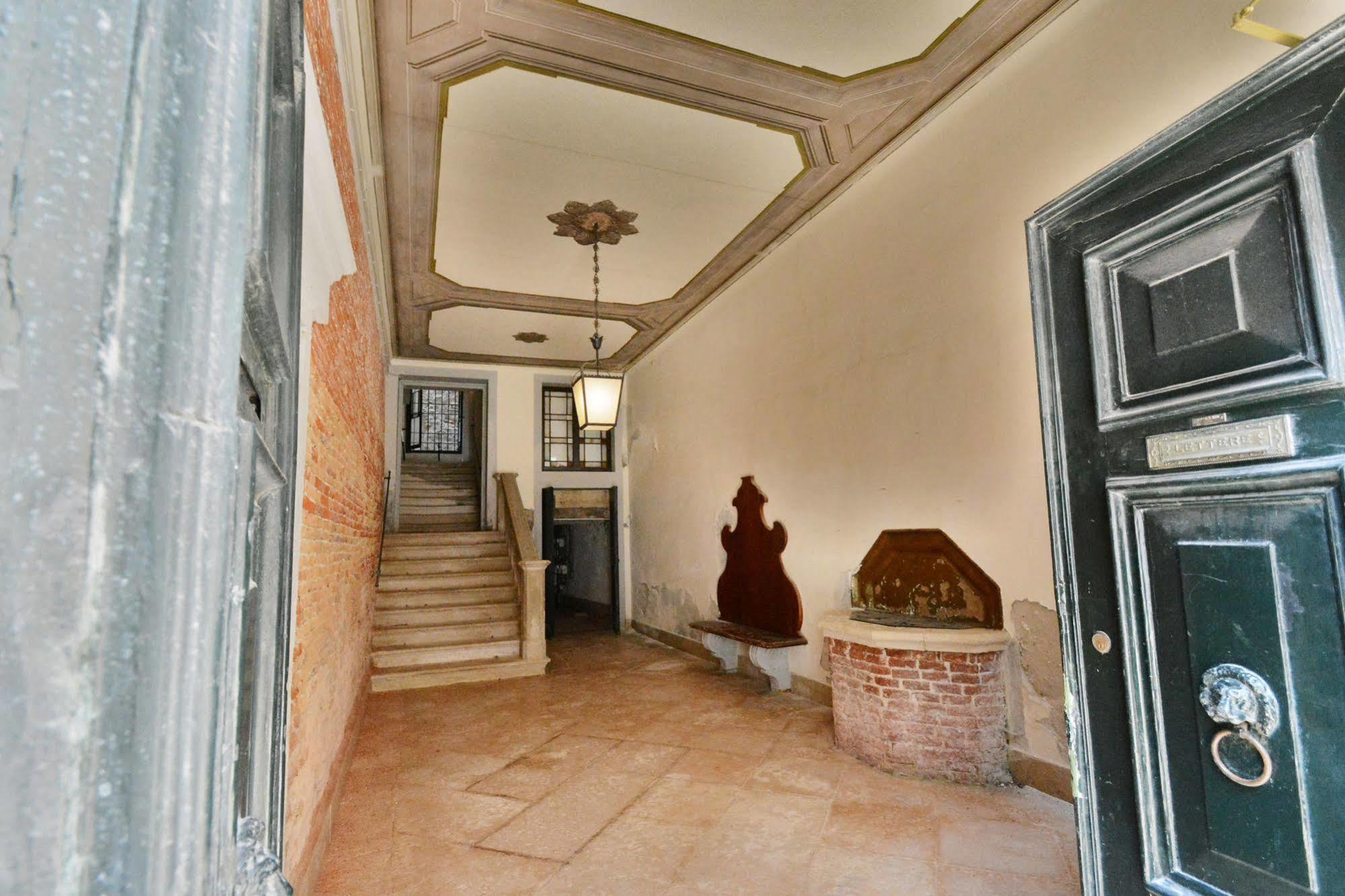 Ve.N.I.Ce. Cera Palazzo Grimani Apartment Venice Exterior photo